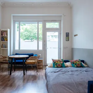 Modern, Flat With Workspace Apartment